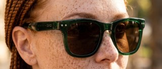 Izipizi Sun #Bay Basil Love Vygenerovaný obrázok