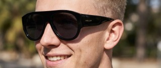 Meller Lira All Black Vygenerovaný obrázok